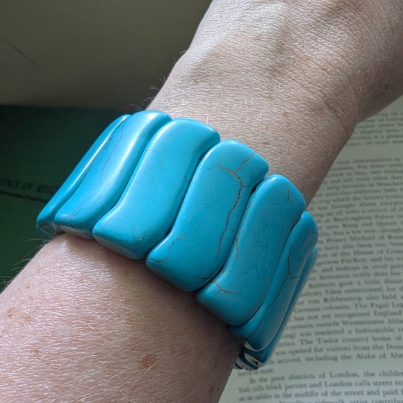 Turquoise Large Stretch Bracelet - Picture 2 of 8